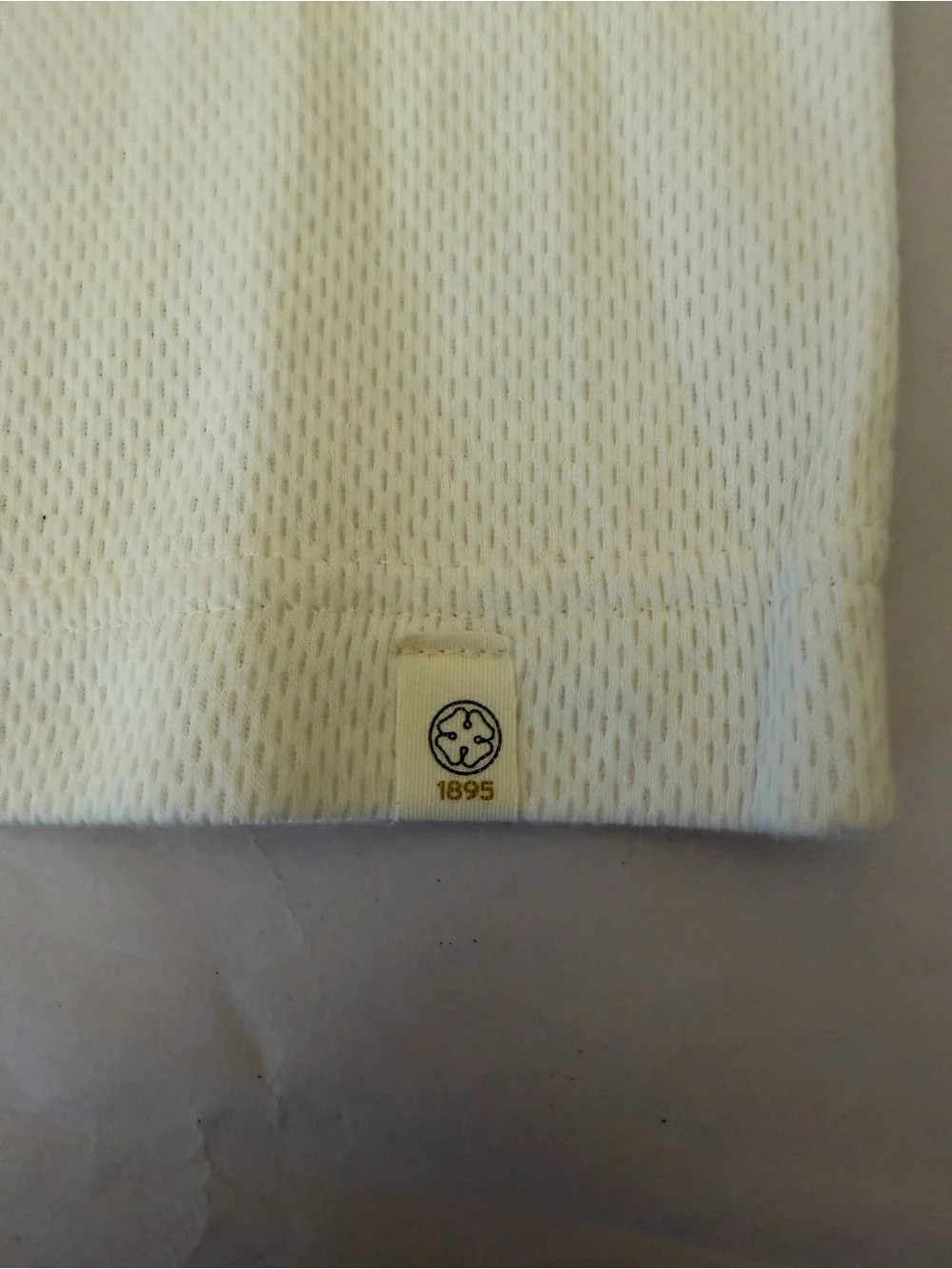Oshkosh Boys Cream Long Sleeve Soccer Graphic Top with Navy Stripes Sz 5 *Read*
